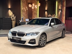 BMW 3-serie - 320i High Executive|M Pakket|PANO|BOMVOL