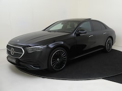 Mercedes-Benz E-klasse - 300 e Sport Edition Panoramadak / Rijassistentiepakket / 360 camera / Sluitbekrachtiging