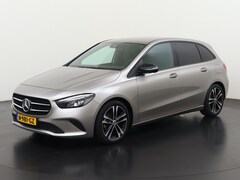 Mercedes-Benz B-klasse - 180 Launch Edition Premium Plus | Trekhaak | Widescreen | Navigatie | Zondag Open