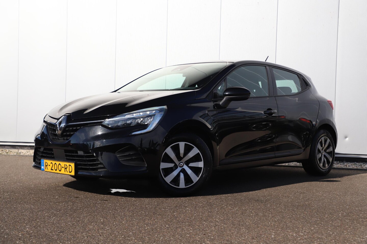 Renault Clio - 1.0 TCe 90 Equilibre Navigatie Carplay Android Airco Cruise Parkeersensor Rijstrooksensor - AutoWereld.nl