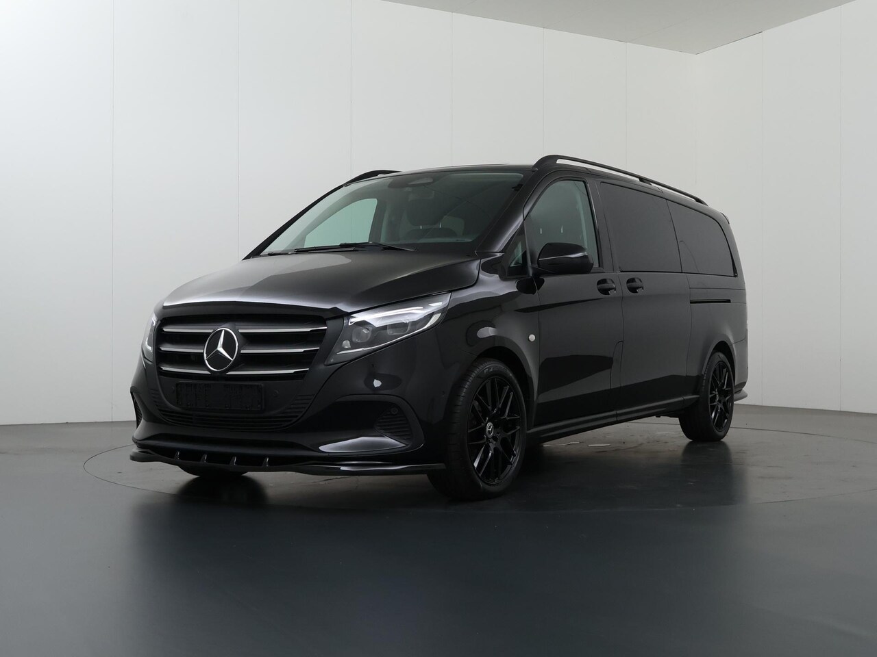 Mercedes-Benz Vito - 119 CDI | Aut. | L3 | Select | Dubbele Cabine | Edition | LM Velgen | Spoilerpakket | 5-zi - AutoWereld.nl