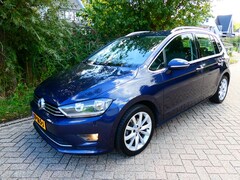 Volkswagen Golf Sportsvan - 1.2 TSI Highline Automaat 1e eig. Clima Navi Trekhaak 1300kg