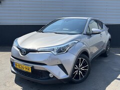 Toyota C-HR - 1.8 Hybrid Style Navigatie, Dodehoekdetectie, Stoelverwarming, Stuurwiel verwarmd, Smart K