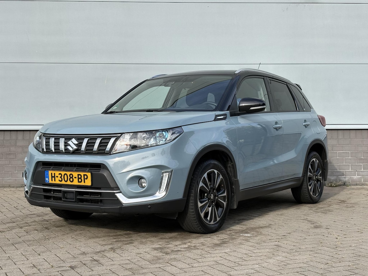 Suzuki Vitara - 1.4 Boosterjet Automaat Stijl | Cruise Control Adaptief | Climate Control | Trekhaak - AutoWereld.nl