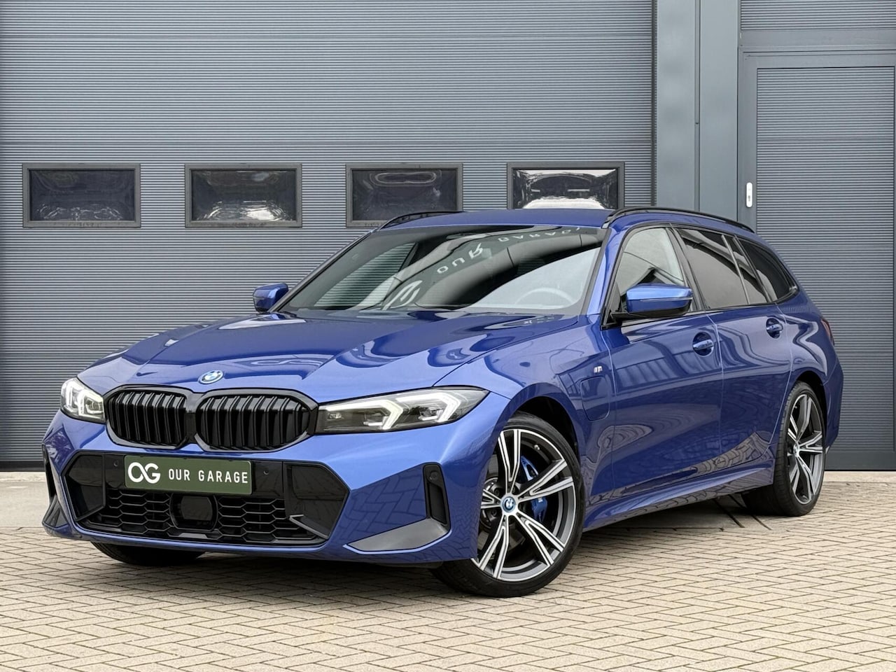 BMW 3-serie Touring - 320e 320e - AutoWereld.nl