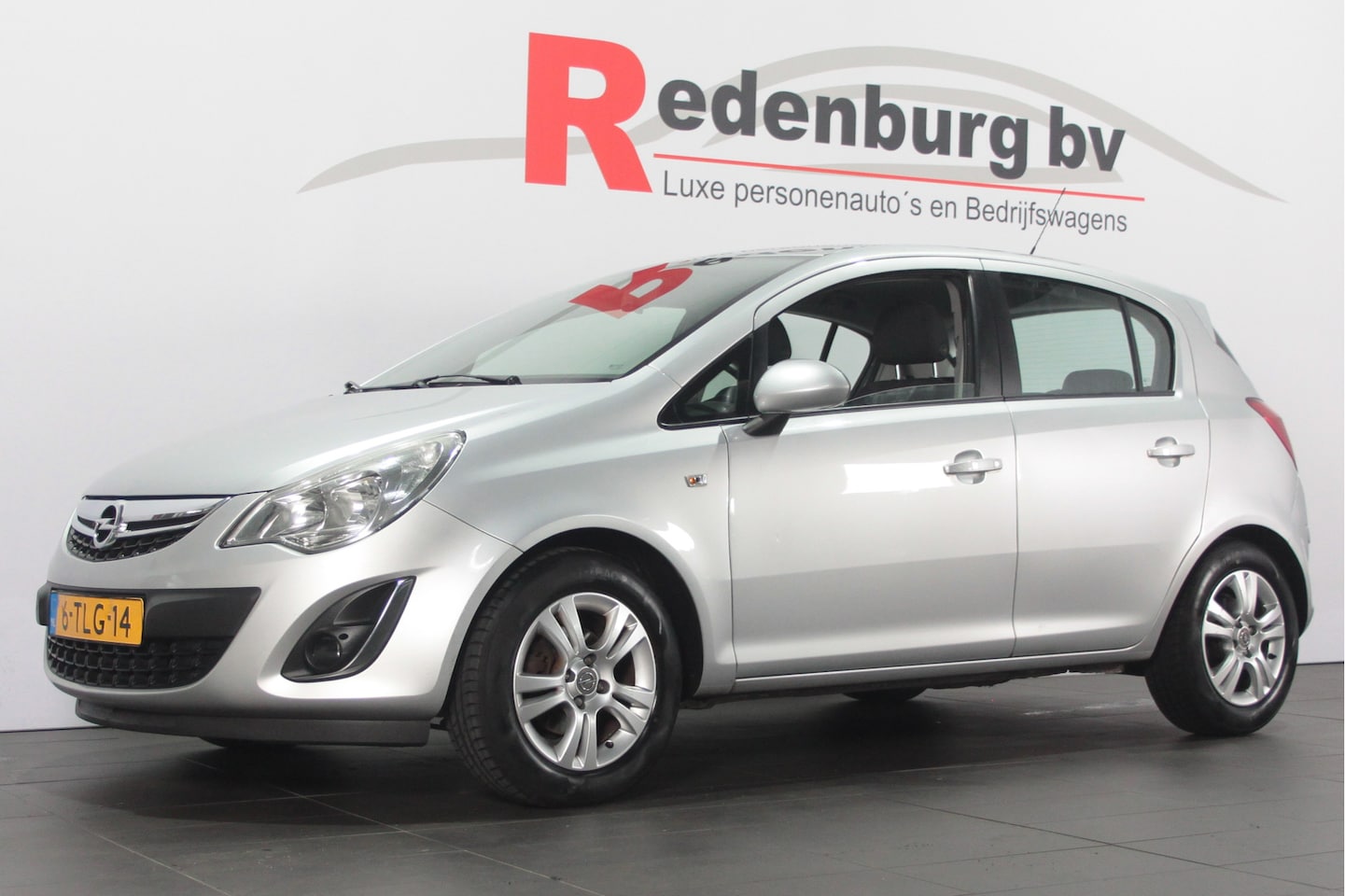 Opel Corsa - 1.2-16V Berlin - Airco / Bluetooth / Stuurbed. - AutoWereld.nl