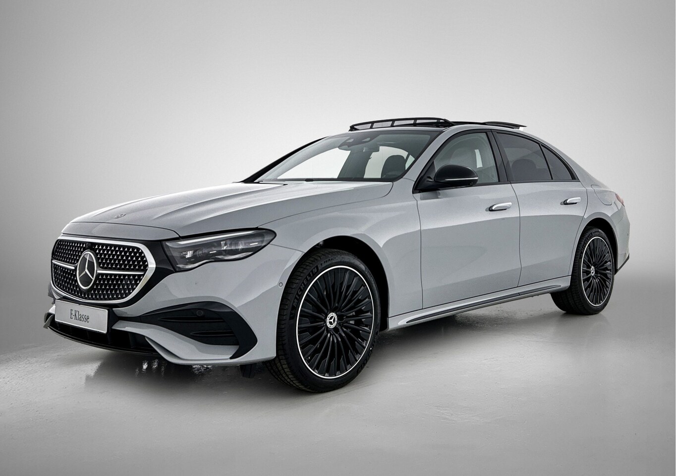 Mercedes-Benz E-klasse - 300 e Sport Edition | Premium pakket | Rijassistentiepakket Plus | Techniekpakket met Airm - AutoWereld.nl