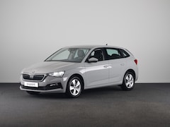 Skoda Scala - 1.0 TSI Ambition 110 pk | Navigatie via App | Parkeersensoren achter | Cruise control | LE