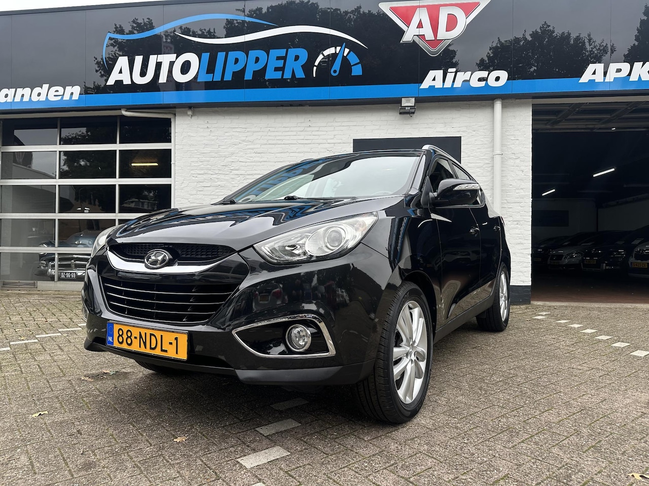 Hyundai ix35 - 2.0i i-Catcher /Automaat/Nieuwe apk bij aflevering/Leder/camera/Panoramadak/Lm velgen/Trek - AutoWereld.nl