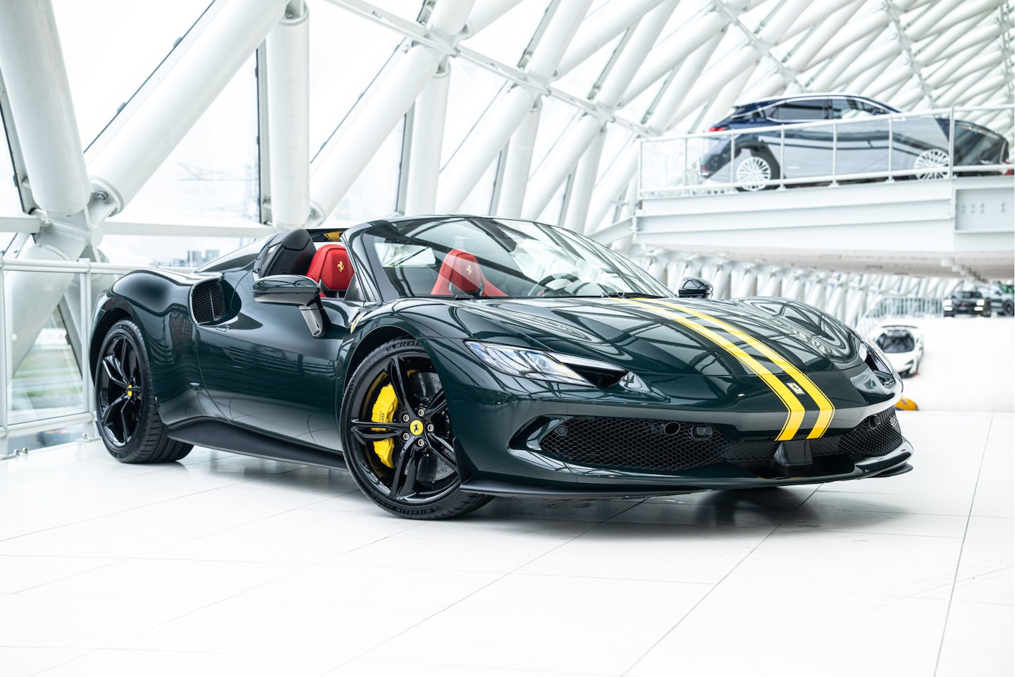Ferrari 296 GTS - 3.0 V6 | Pass. display | Lift | Daytona Seats | Apple Carplay - AutoWereld.nl