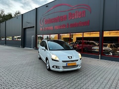 Peugeot 5008 - 1.6 e-HDi Style 5p. / Automaat / Navi / Trekhaak / Leder / Stoelverw./ 5P / Pano / Cruise