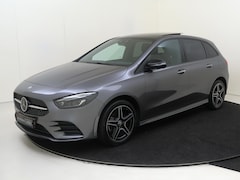 Mercedes-Benz B-klasse - 250e Business Solution AMG-Line / Panaroma-dak / Night-Pakket / 360Graden-Camera / Trekhaa