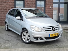 Mercedes-Benz B-klasse - 160 BlueEFFICIENCY / Hoge instap / Navi / Trekhaak