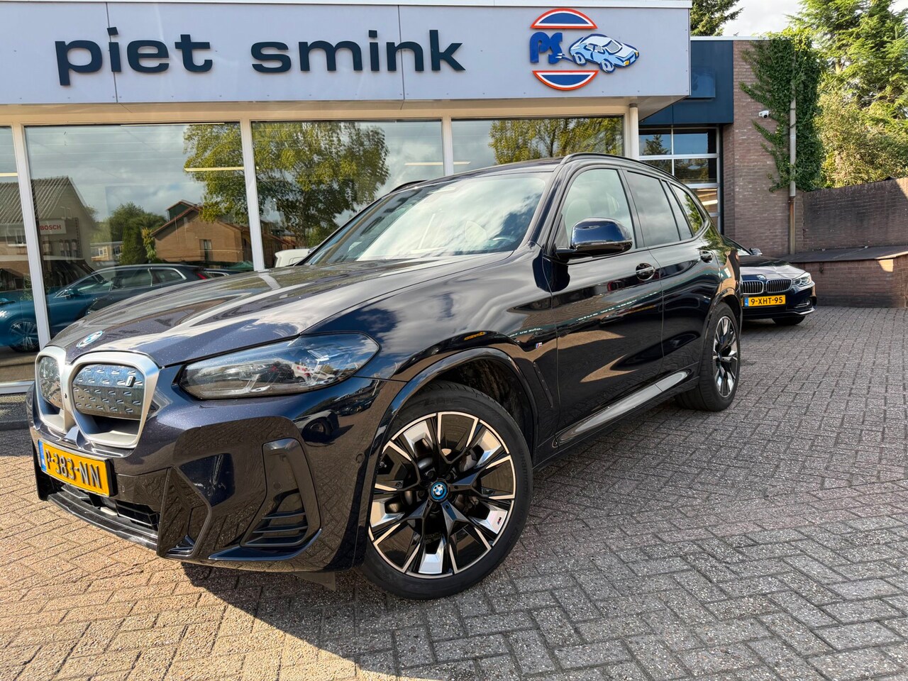 BMW iX3 - High Executive 80 kWh - AutoWereld.nl