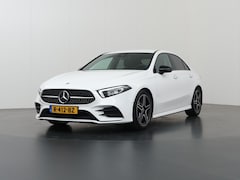 Mercedes-Benz A-klasse - 180 AMG Line | Night | Widescreen | Stoelverwarming | Achteruitrijcamera | Sfeerverlichtin