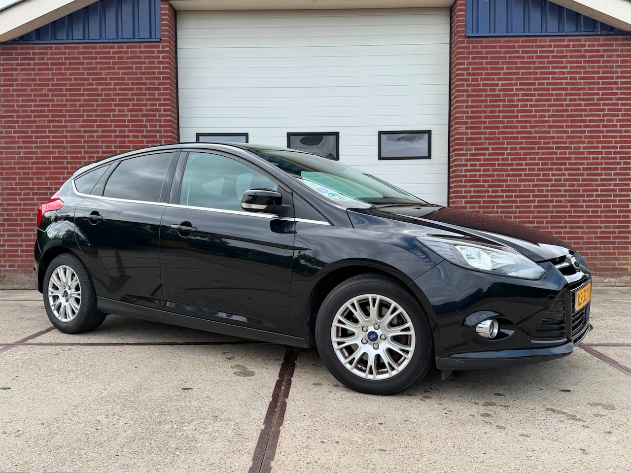 Ford Focus - 1.6 EcoBoost Titanium Lane Assist Blind Spot Trekhaak - AutoWereld.nl
