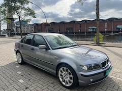 BMW 3-serie - 316i Black&Silver II facelift met nieuw Apk bij aflevering