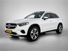 Mercedes-Benz GLC-klasse - 300 e 4MATIC Plug-In Hybride | Panoramadak | Trekhaak | Rijassistentiepack | CarPlay | Mem