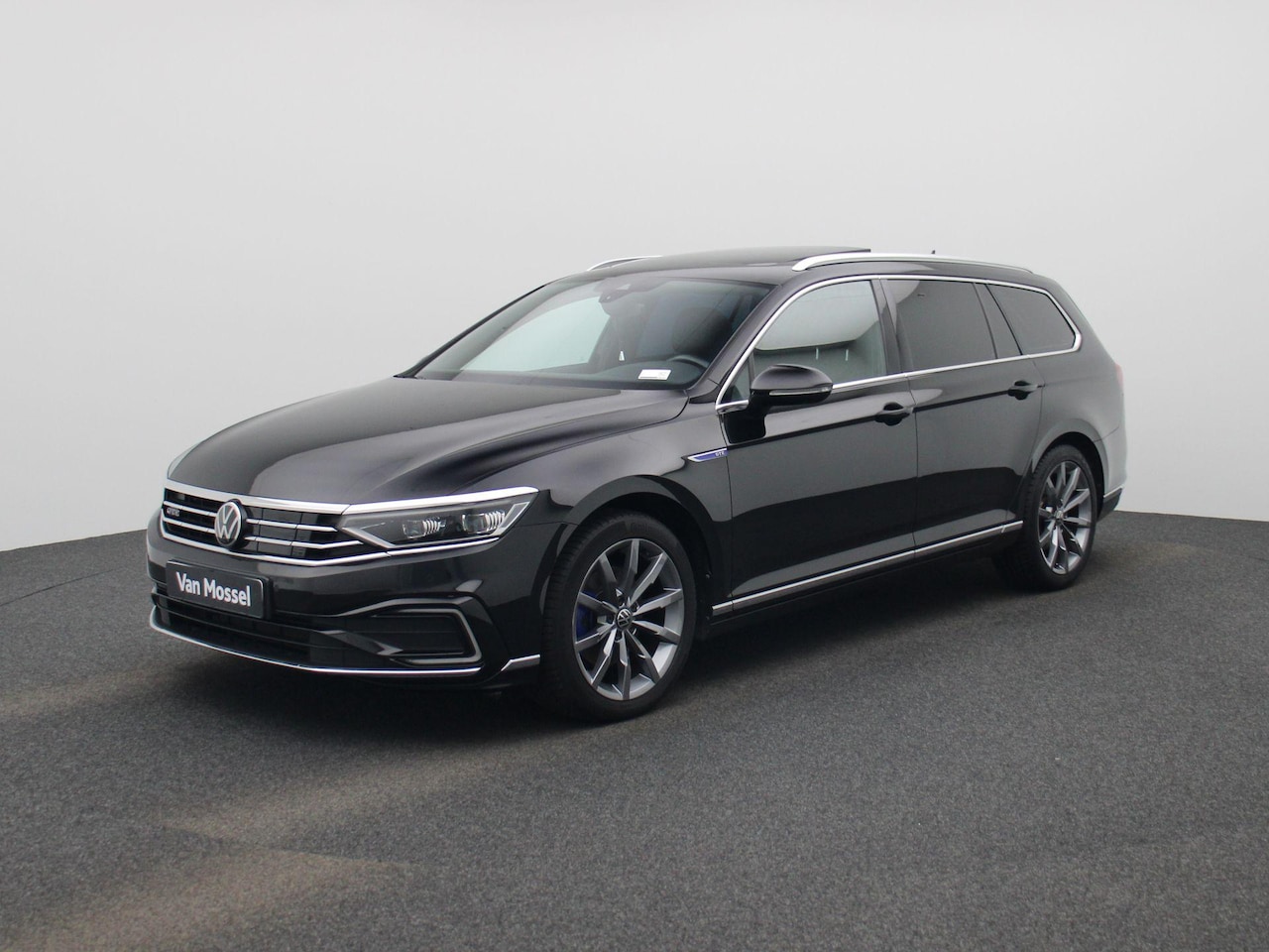 Volkswagen Passat Variant - 1.4 TSI PHEV GTE Business | Automaat | Apple Carplay / Android Auto | Panoramadak | Achter - AutoWereld.nl