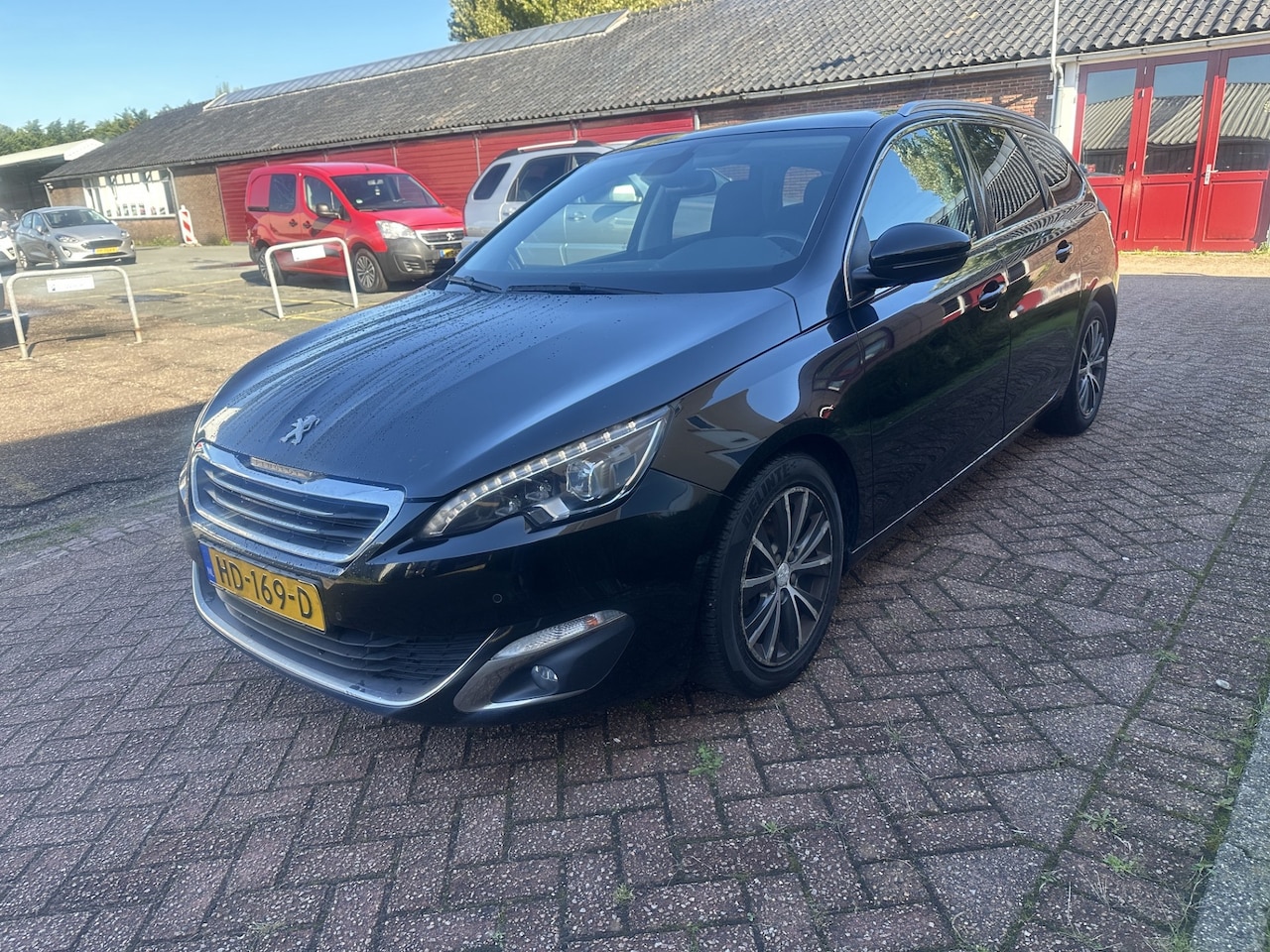 Peugeot 308 SW - 1.6 BlueHDI Blue/automaat/PANO/NAVI/NAP DERALEROH - AutoWereld.nl