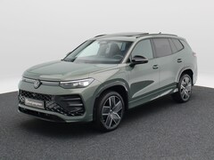 Volkswagen Tayron - R-Line Edition 1.5 eHybrid 204 PK | Trekhaak| Panoramadak | Head-Up Display | 360 Camera |