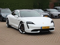 Porsche Taycan - Turbo 93 kWh / Panoramadak / 360Camera / Passenger Display / 21'' / Bose / InnoDrive / Key