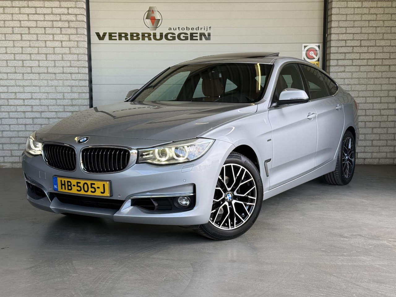 BMW 3-serie Gran Turismo - 320i High Executive | Trekhaak | Pano | 18"LMV | Leder | PDC V+A | All-in rijklaarprijs - AutoWereld.nl