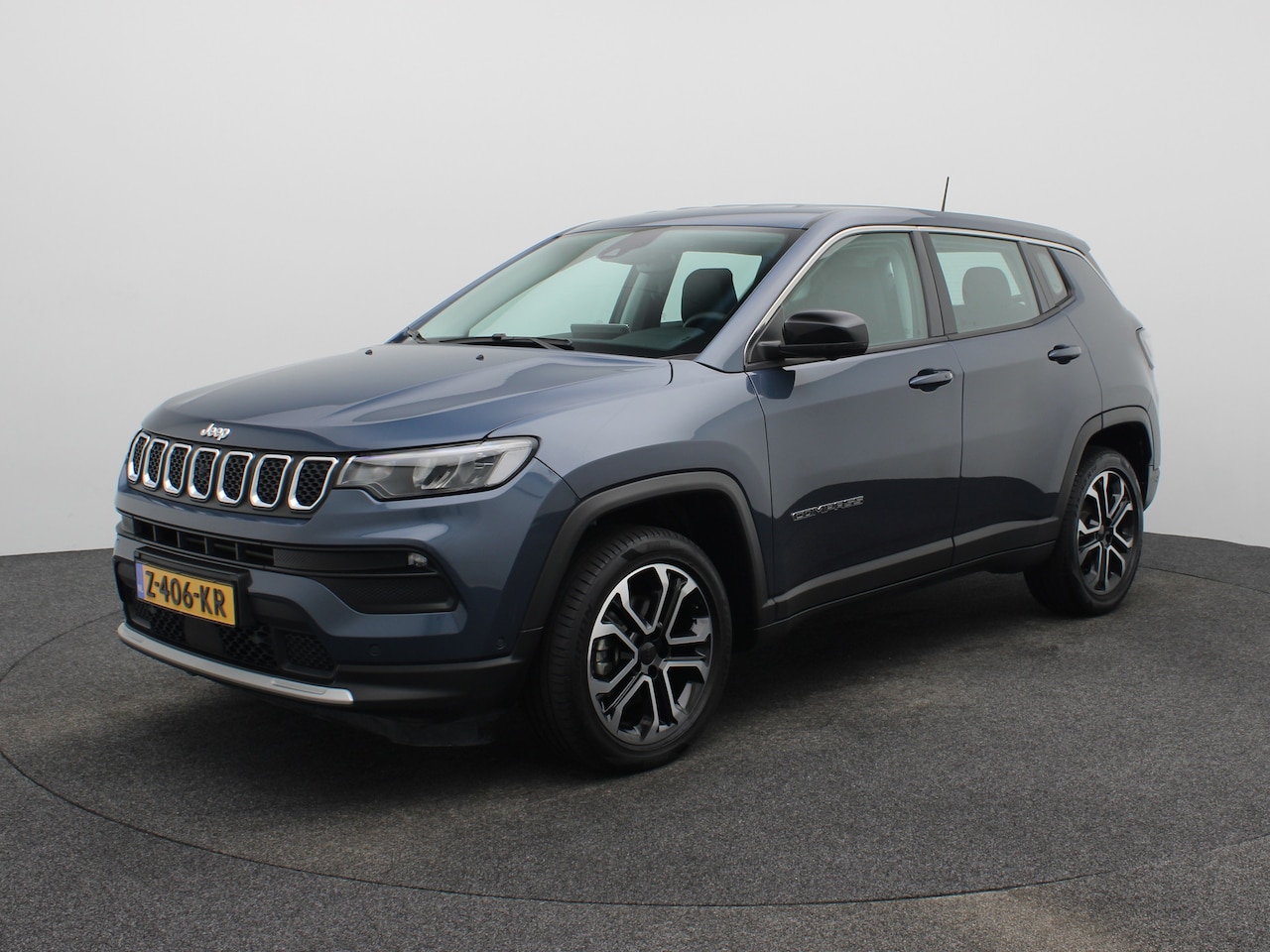 Jeep Compass - 1.5T e-Hybrid Altitude Carplay | Camera 360* | PDC V+A | Half Leder | Keyless | Dodehoekbe - AutoWereld.nl