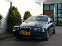 BMW 5-serie - 530i Executive M-SPORT ZEER NETJES