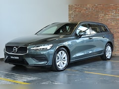 Volvo V60 - B4 Essential Edition | Lederen bekleding | Parkeercamera | Parkeersensoren voor + achter |