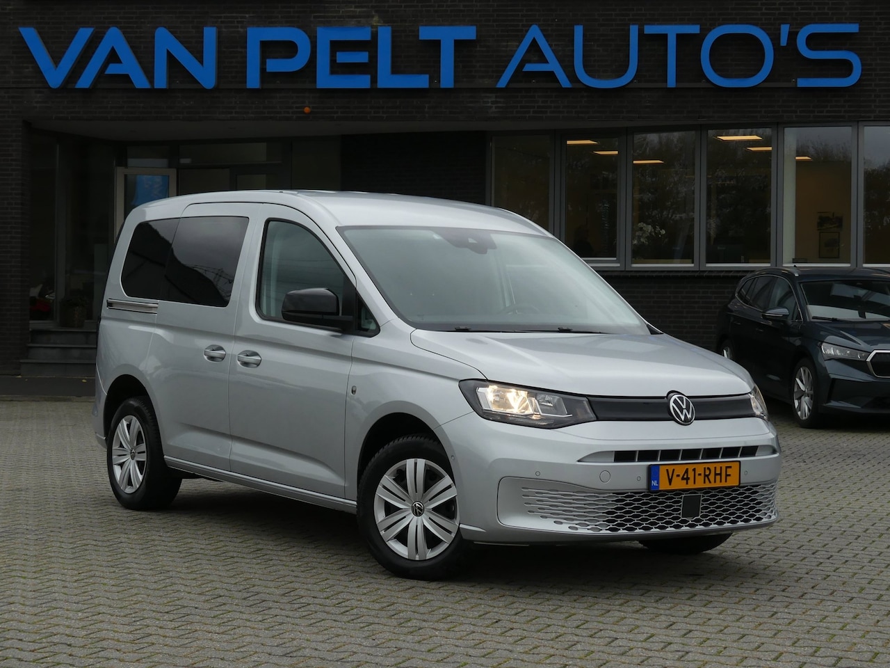 Volkswagen Caddy Cargo - 1.5 TSI Style DSG Highline / Carplay - AutoWereld.nl