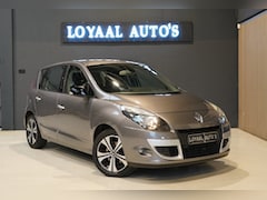 Renault Scénic - 2.0 Bose | AUT | ACHTERUITRIJC. | TREKHAAK | CRUISE | AIRCO | NAVI | NAP | APK