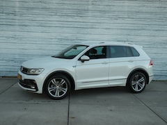 Volkswagen Tiguan - 1.5 TSI ACT Business R-Line Carplay Navi