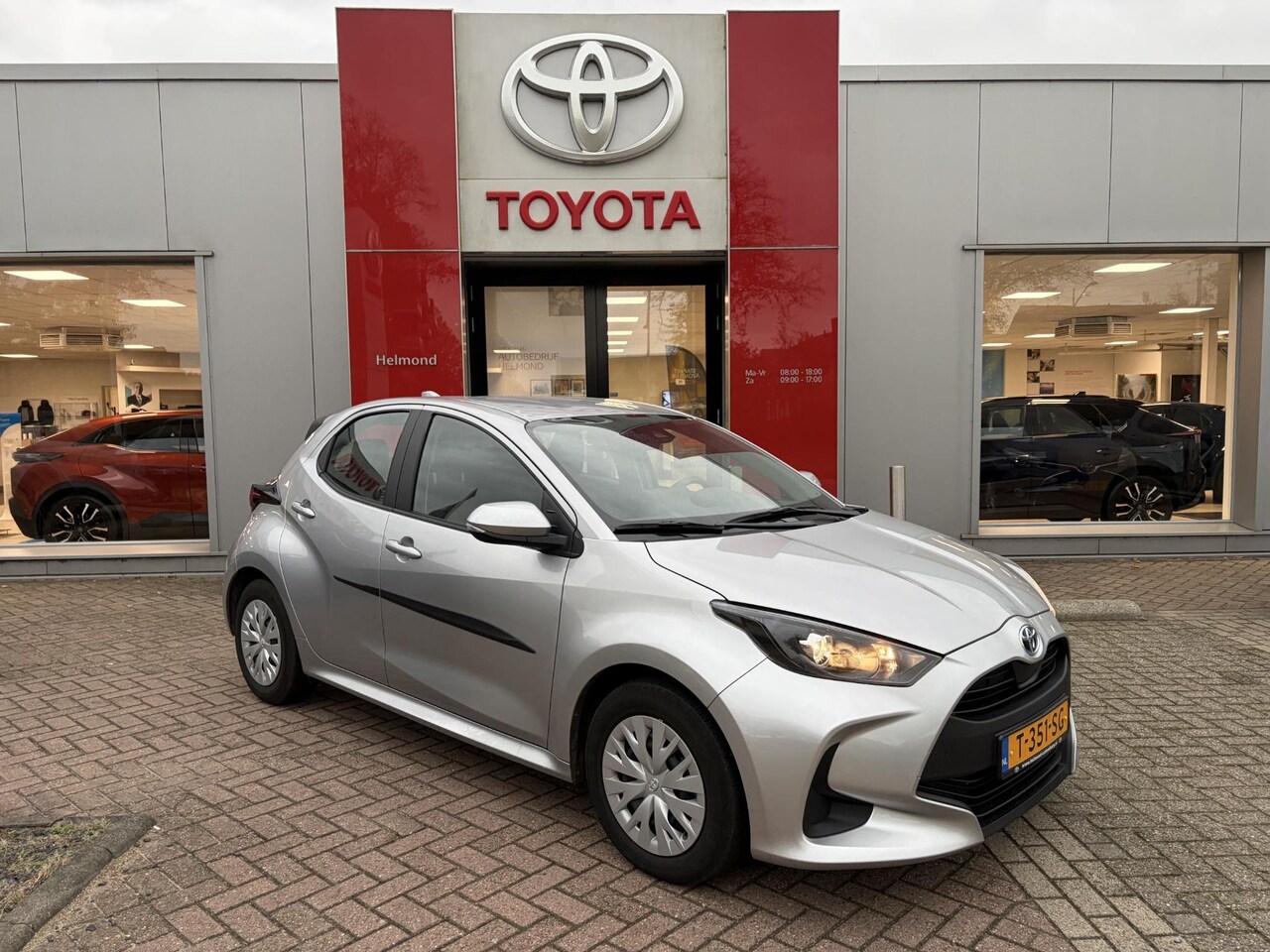 Toyota Yaris - 1.5 Hybrid Active 1.5 Hybrid Active - AutoWereld.nl