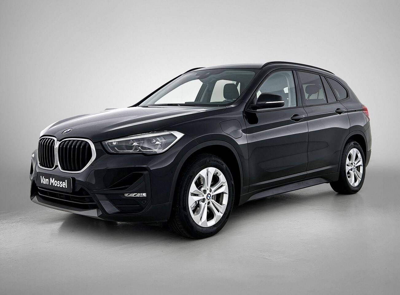 BMW X1 - xDrive25e | Automaat | Achteruitrijcamera | Parkeersensoren | Stoelverwarming | - AutoWereld.nl