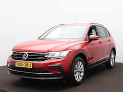 Volkswagen Tiguan - 1.4 TSI eHybrid Life Clima / Metallic / Camera