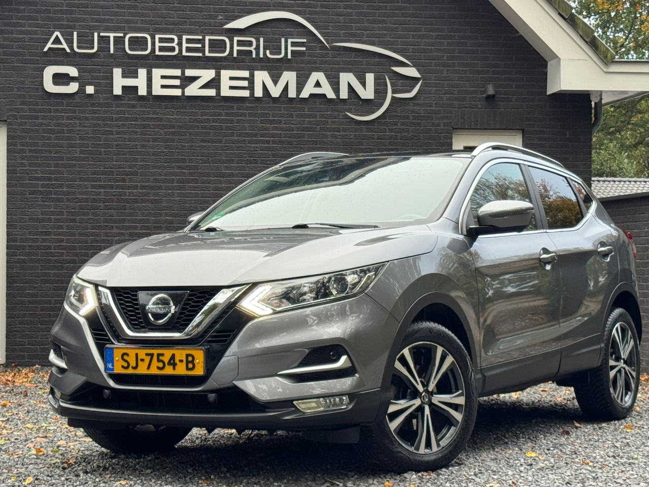 Nissan Qashqai - 1.2 N-Connecta Panoramadak LED Xenon 360 Camera Cruise Climate Control - AutoWereld.nl