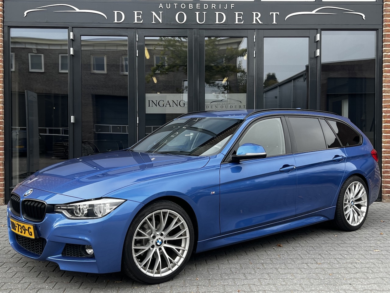 BMW 3-serie Touring - 318i M Sport AUT. NAVI / 19INCH / LED - AutoWereld.nl