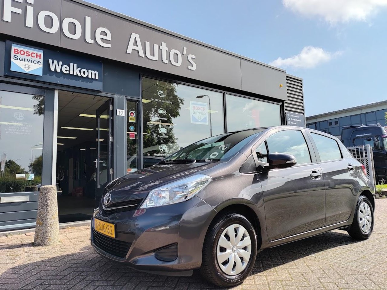 Toyota Yaris - 1.0 VVT-i Now Airco, 1e eigenaar, NL auto, 40.234 km! - AutoWereld.nl
