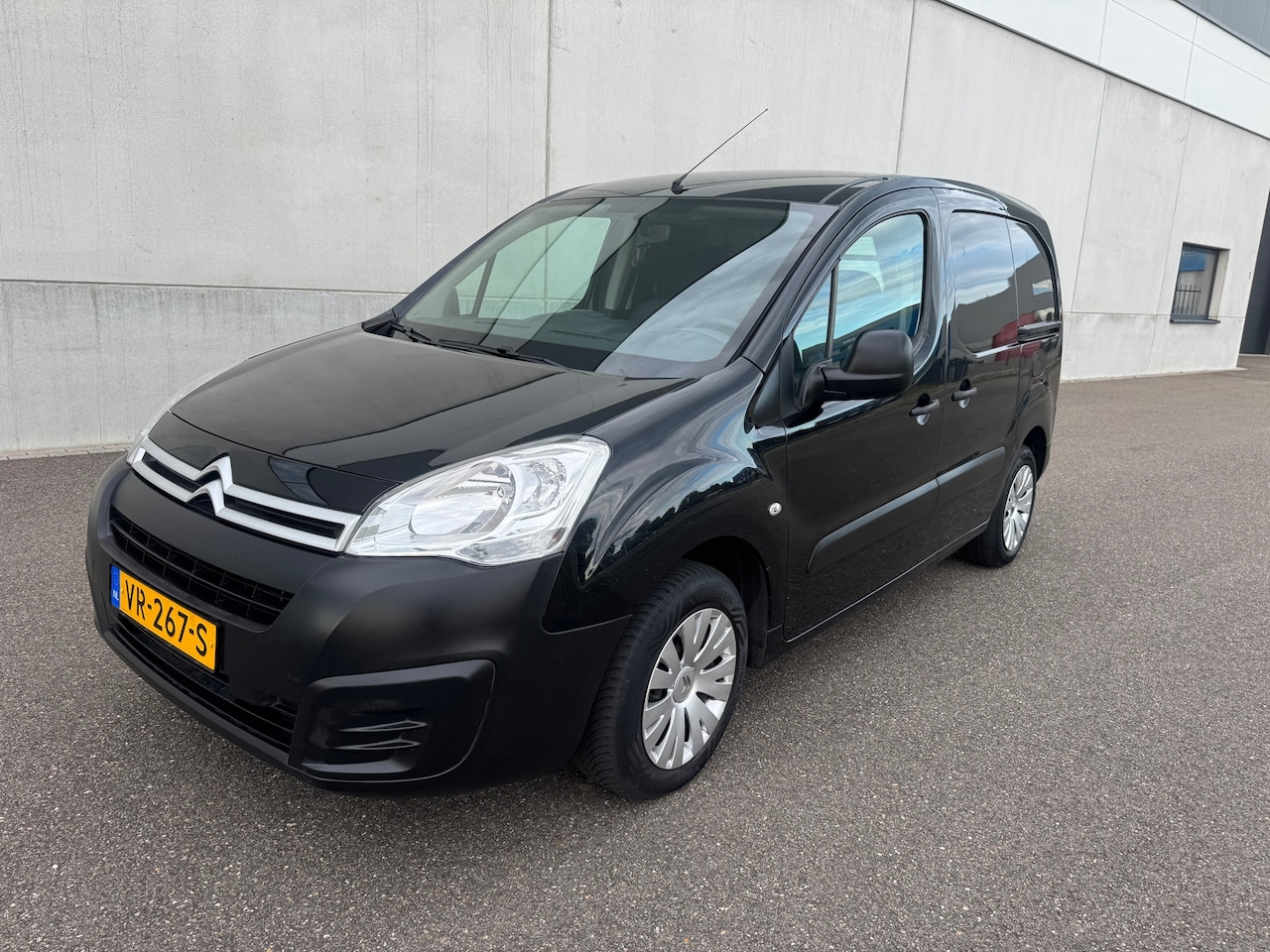 Citroën Berlingo - 1.6 HDI 75 Club 1.6 HDI 75 Club - AutoWereld.nl