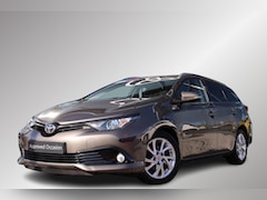 Toyota Auris Touring Sports - 1.2 Turbo Energy Plus, Automaat, Trekhaak