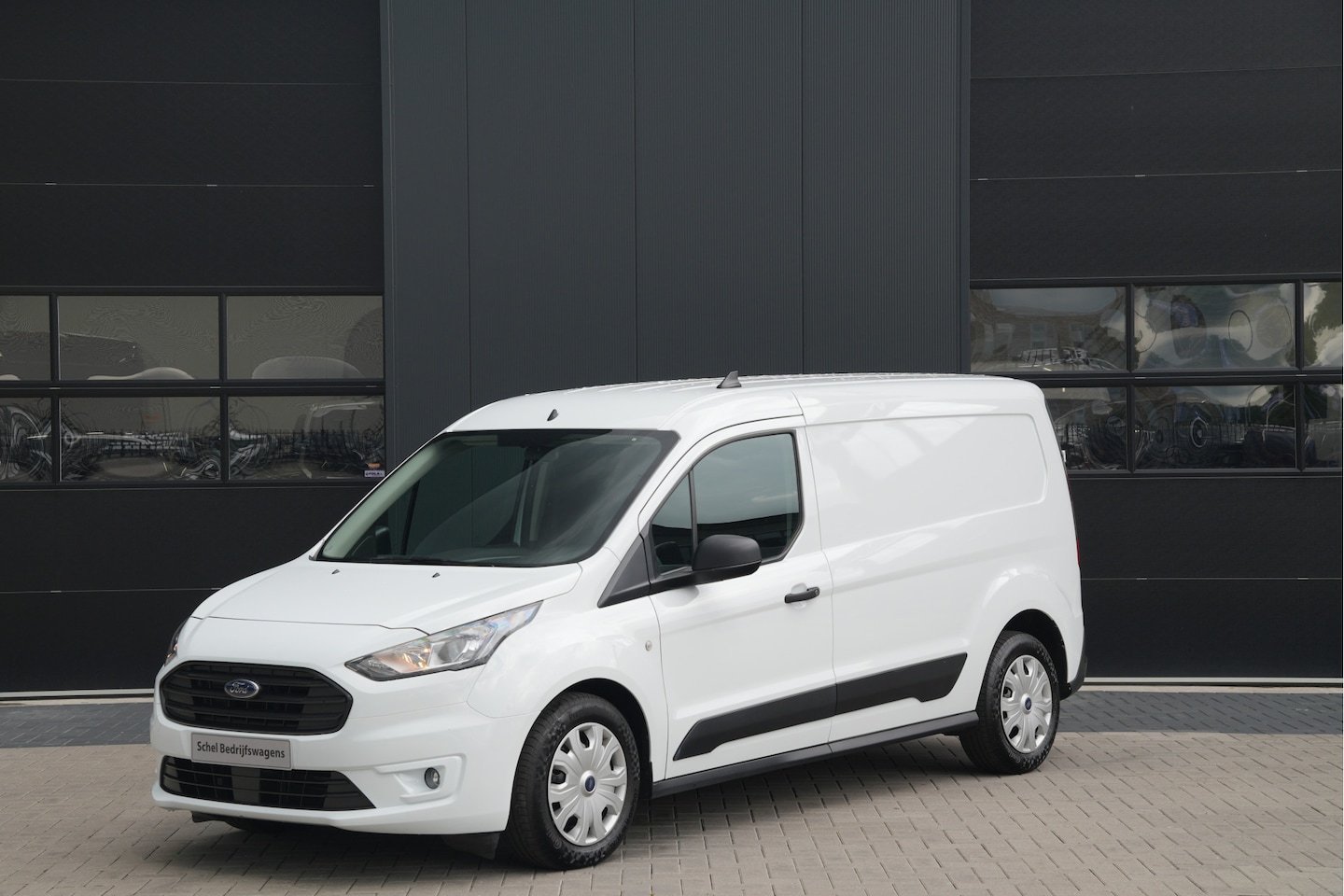 Ford Transit Connect - 1.5 EcoBlue L1 Trend 100 pk - PDC - Airco - Bluetooth - Elek ramen - Rijklaar - AutoWereld.nl