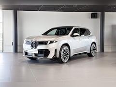BMW iX3 - 40 eDrive 83 kWh | M Sport | Glazen Panoramadak | Stoelverwarming | Trekhaak | Huisselecti