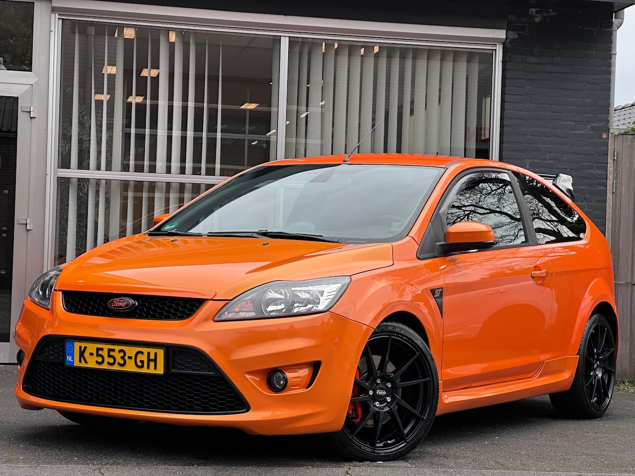 Ford Focus - 2.5 ST CLIMA / CARPLAY / 3INCH CATBACK SYST - AutoWereld.nl