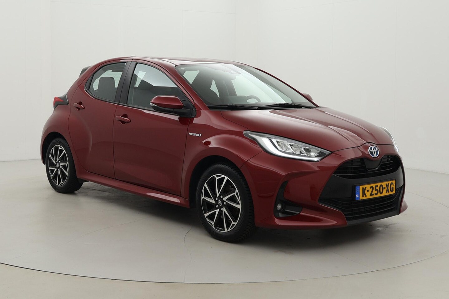 Toyota Yaris - 1.5 Hybrid Dynamic | Apple Carplay / Android Auto | Keyless | Adaptive Cruise | Clima | Ca - AutoWereld.nl