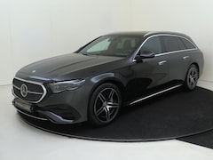 Mercedes-Benz E-klasse Estate - 300 e AMG Line Rijassistentiepakket/ memory seats/ keyless Go/ Digital light / 360 Camera