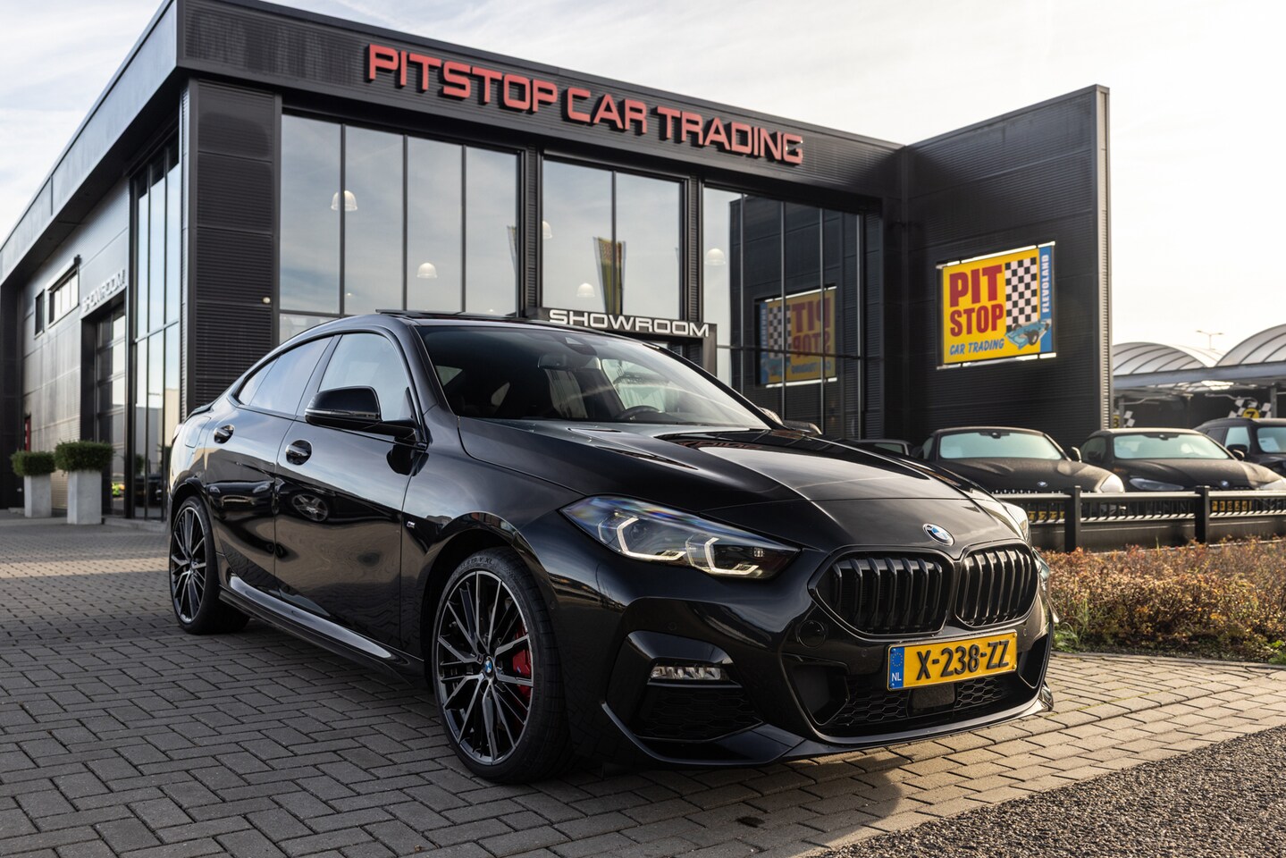 BMW 2-serie Gran Coupé - 220i 220i, M-Sport, 178pk, Pano, Alcantara, Dealer Onderhouden, - AutoWereld.nl
