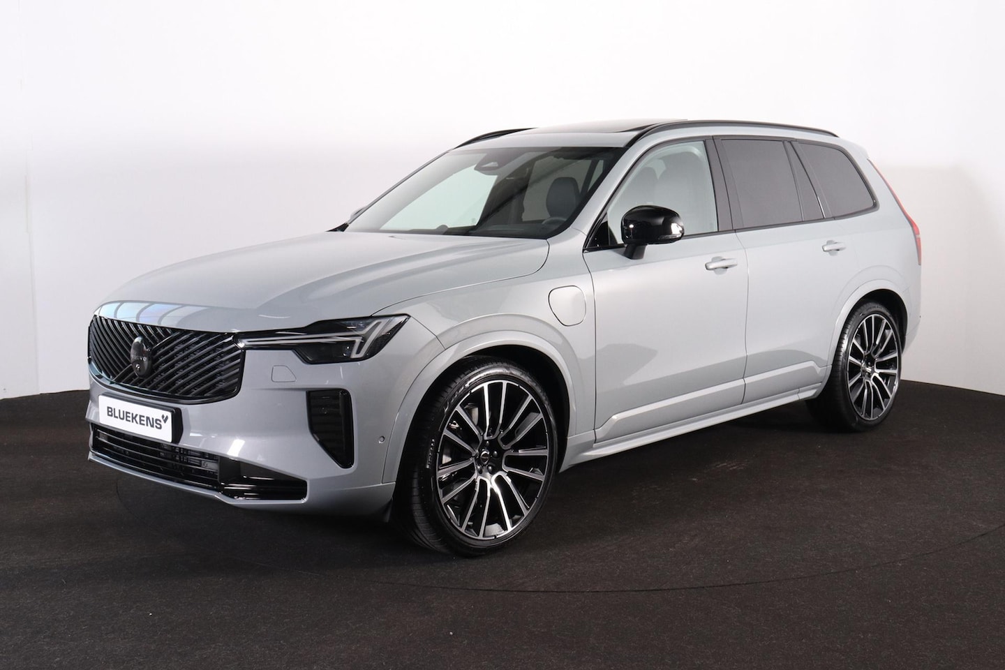 Volvo XC90 - T8 Recharge AWD Ultra Black Ed. Exec. - Luchtvering - Panorama/schuifdak - IntelliSafe Ass - AutoWereld.nl