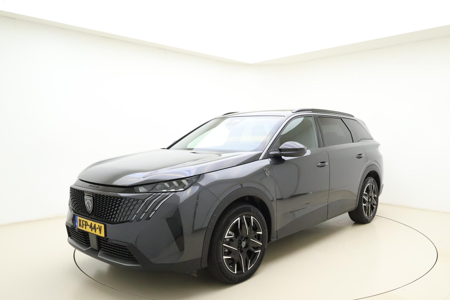 Peugeot 5008 - 1.2 Hybrid 145pk GT | Elektrische achterklep | Adaptive Cruise Control | 21 inch Panoramic - AutoWereld.nl