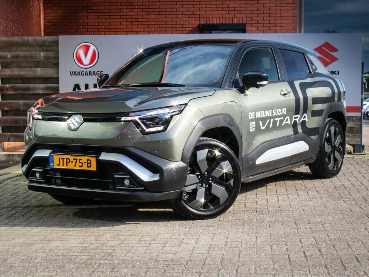 Suzuki e Vitara - Style 61 kWh Elektrische Bestuurdersstoel, Stoelverwarming, Interieur voorverwarming, Pano - AutoWereld.nl